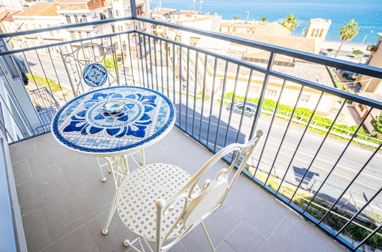 Vista Mare Apartments Giardini Naxos Exterior photo