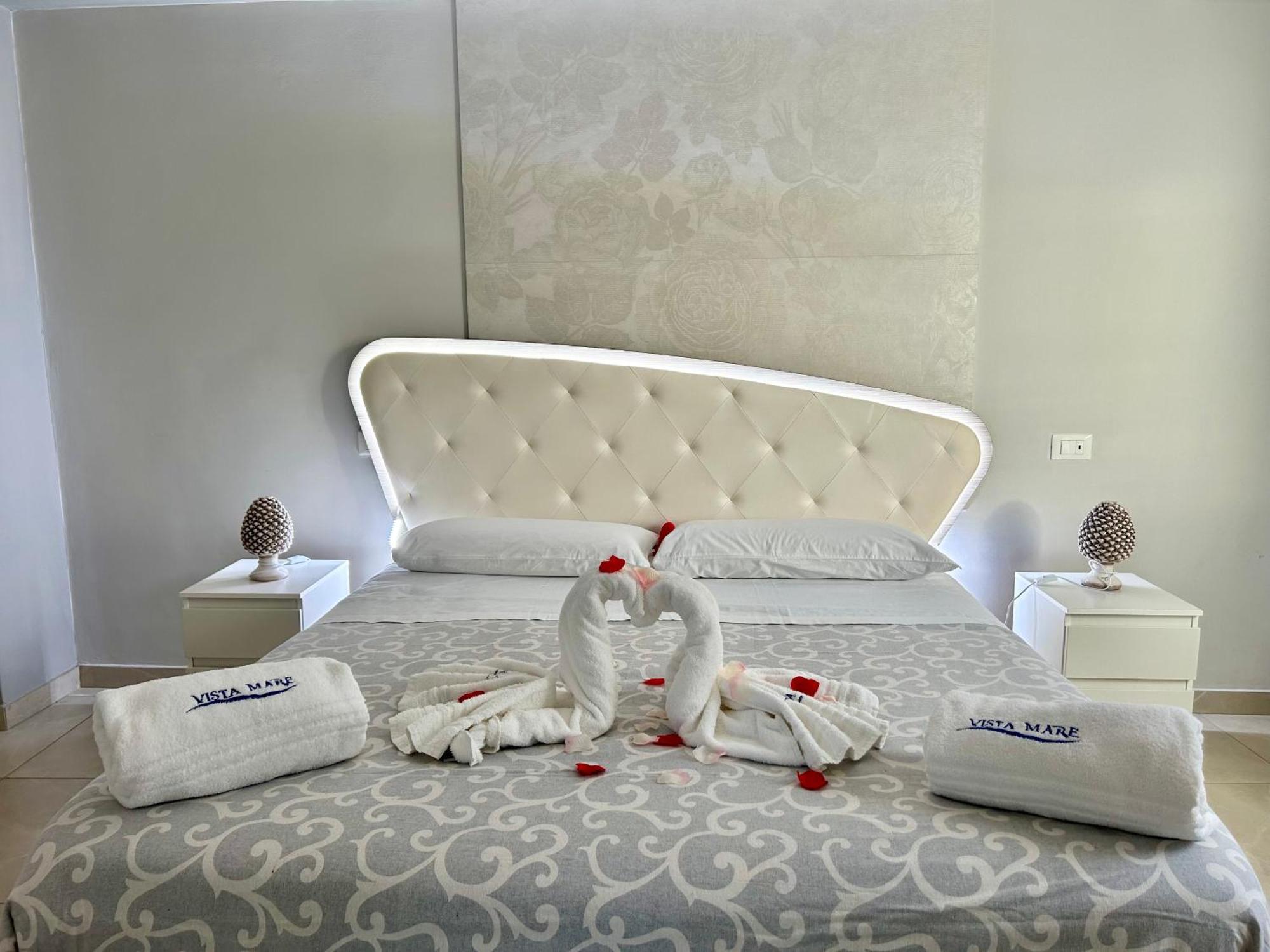 Vista Mare Apartments Giardini Naxos Exterior photo